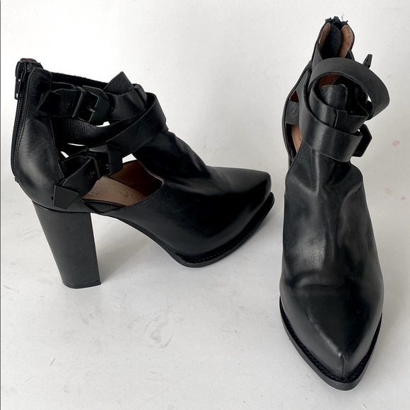 Jeffrey Campbell Black Leather Heeled Boots Straps Buckle...